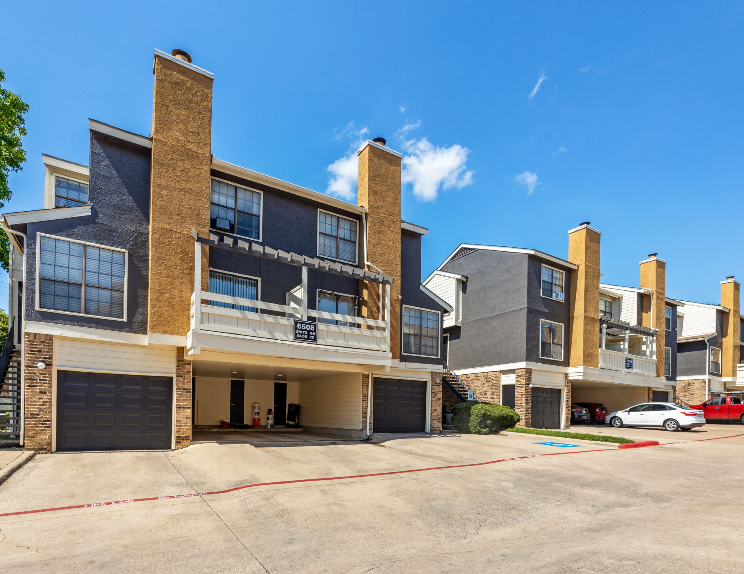 Ridgmar Townhomes | IPA Texas